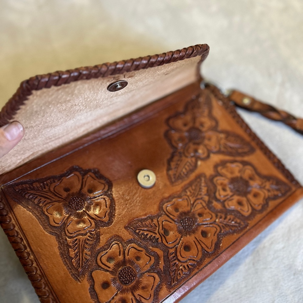 Floral Embossed Leather Clutch - Picture 4 of 8